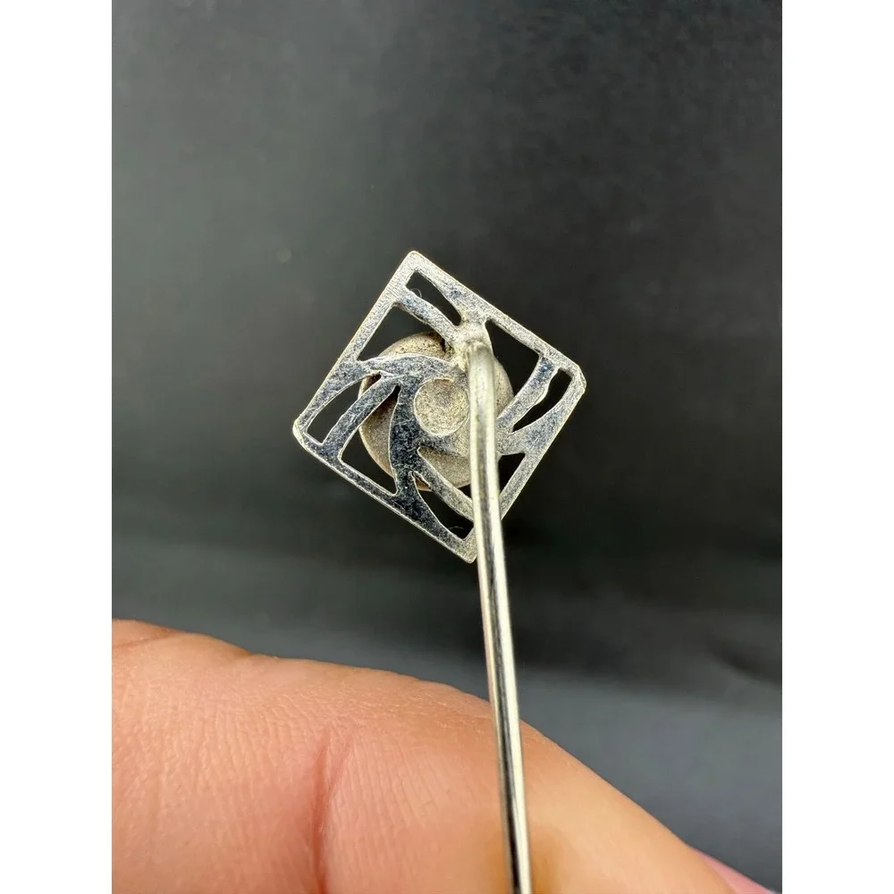 Vintage Rhinestone Stick Pin Brooch Silver‎ Tone Blue